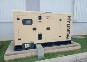 Máy phát điện 25Kva 3 pha Hyundai DHY28KSE